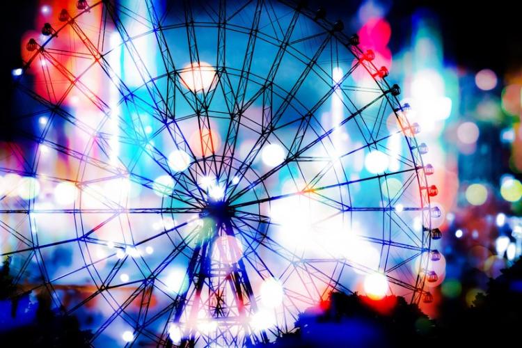 遠くの恋人、近くの友達