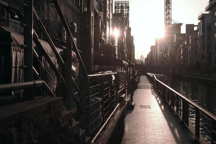 白銀の絆 〜カラ松と教官サキマの物語〜